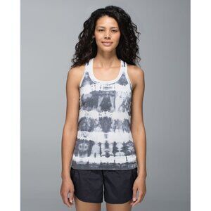 Lululemon‎ Run Swiftly Racerback Tank in Gray Tie Dye Size 8